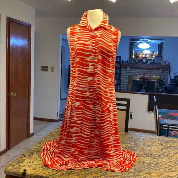 CAbi Dresses & Skirts - Cabi NWOT red and white sleeveless, please see measurements in photos below.